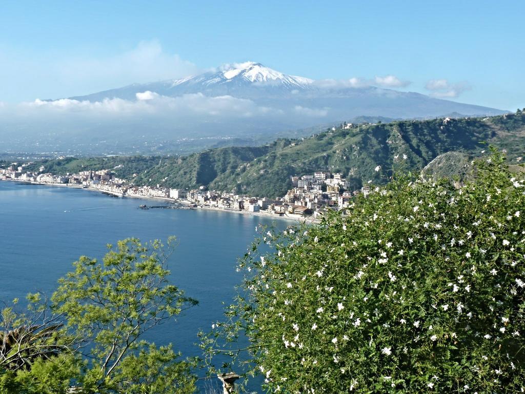 Holidaysora Taormina - Il Giardino Di Graziella Zewnętrze zdjęcie