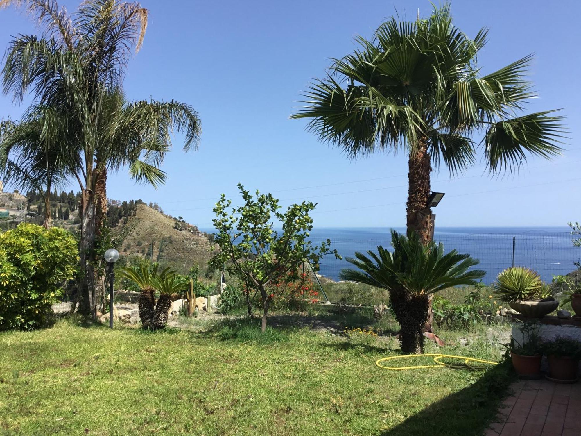 Holidaysora Taormina - Il Giardino Di Graziella Zewnętrze zdjęcie