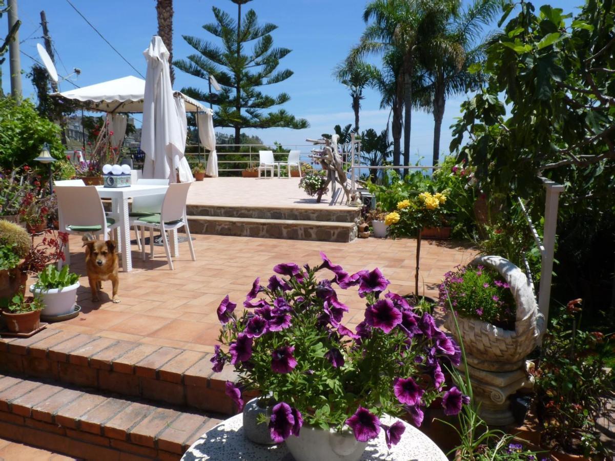 Holidaysora Taormina - Il Giardino Di Graziella Zewnętrze zdjęcie
