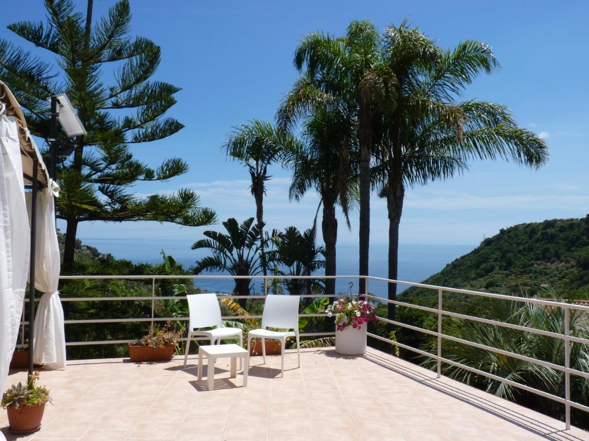 Holidaysora Taormina - Il Giardino Di Graziella Zewnętrze zdjęcie